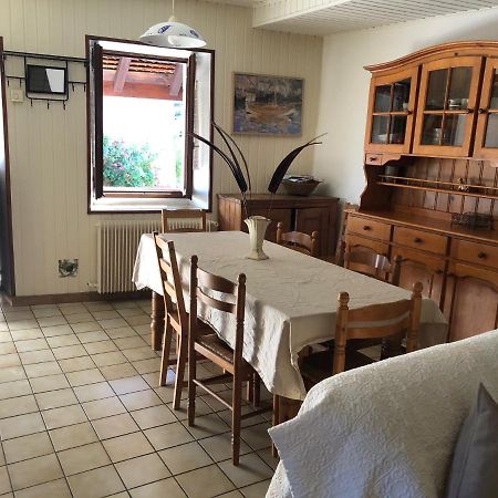 Appartement Dans La Vieille Ville, En Face Du Chateau Анси Екстериор снимка