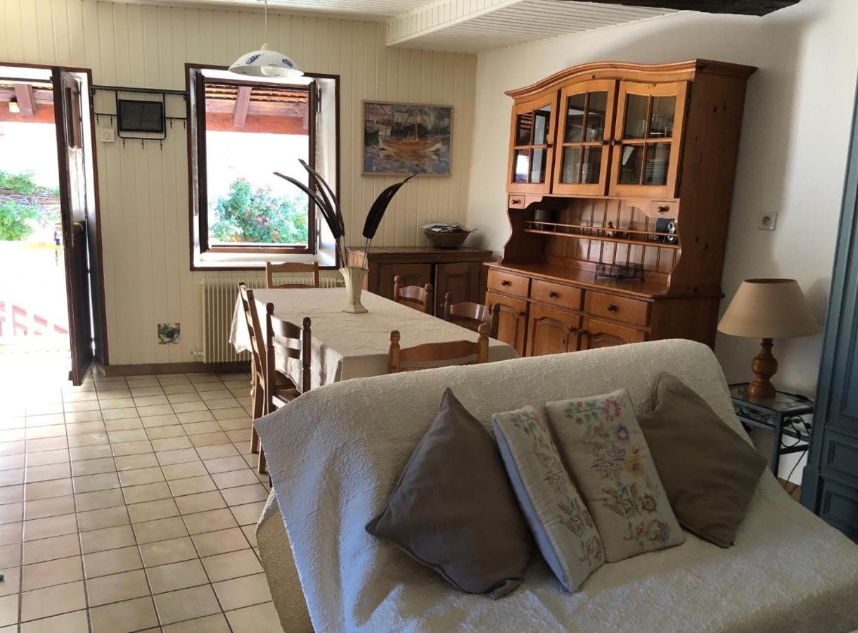 Appartement Dans La Vieille Ville, En Face Du Chateau Анси Екстериор снимка