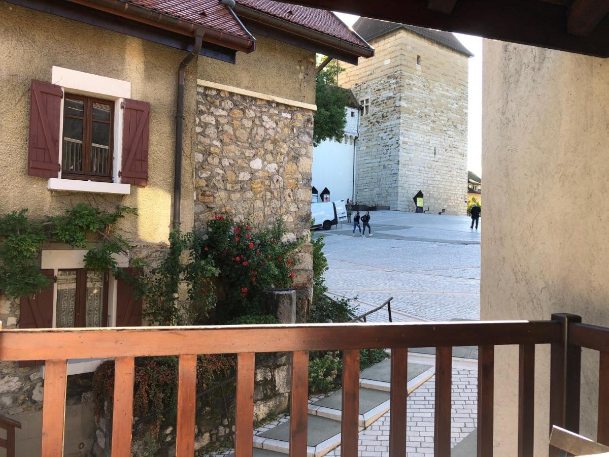 Appartement Dans La Vieille Ville, En Face Du Chateau Анси Екстериор снимка
